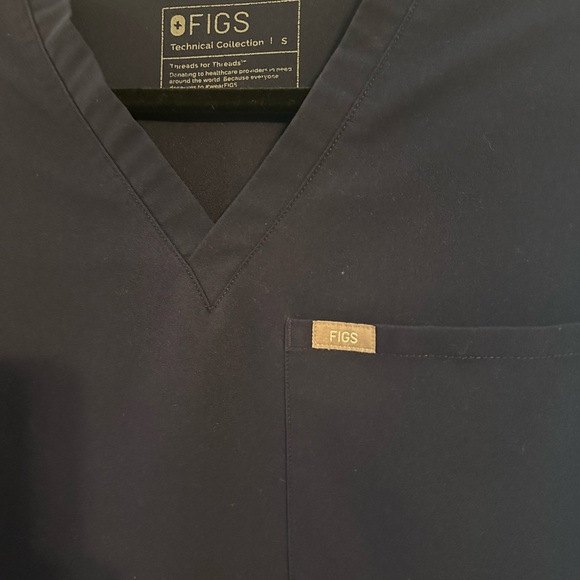 Figs scrubs set - Picture 2 of 8